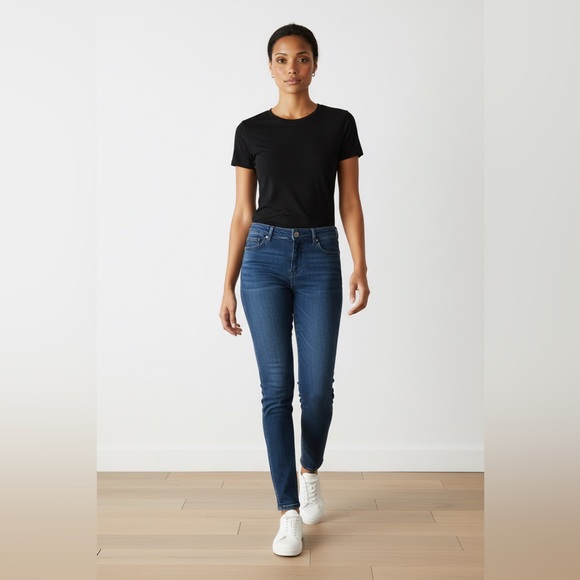 Ann Taylor Denim - And Taylor skinny curvy fit jeans. Size: 10T